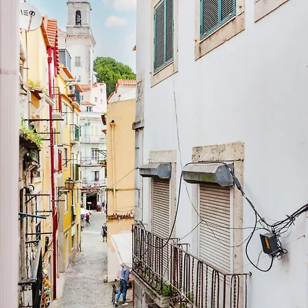 Alfama Comfy Apartman *